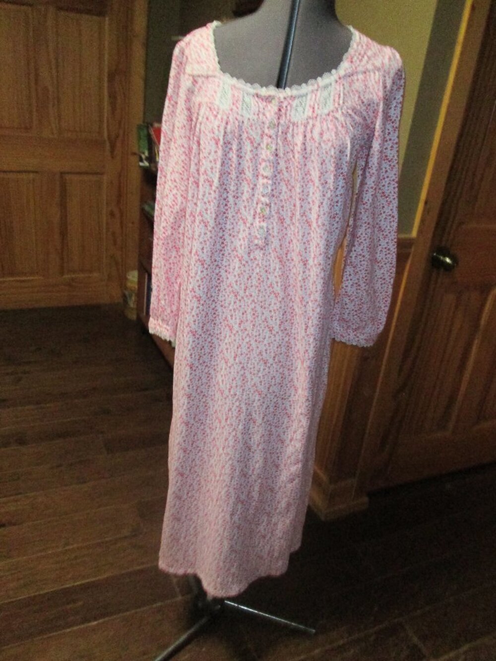 Vtg Eileen West modest flannel nightgown pink floral midi lace trim XS
